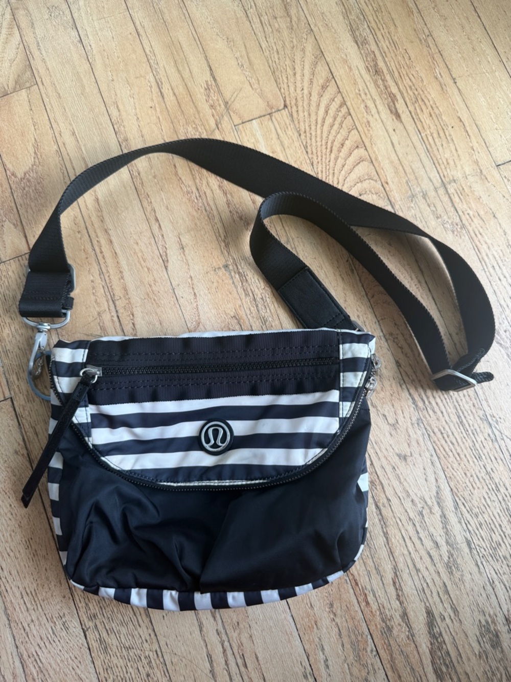 Vintage Lululemon Black & White Stripe Crossbody Bag